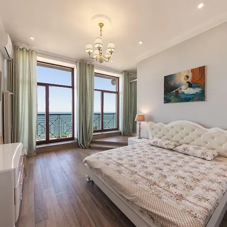Arcadia Palace Apartment *